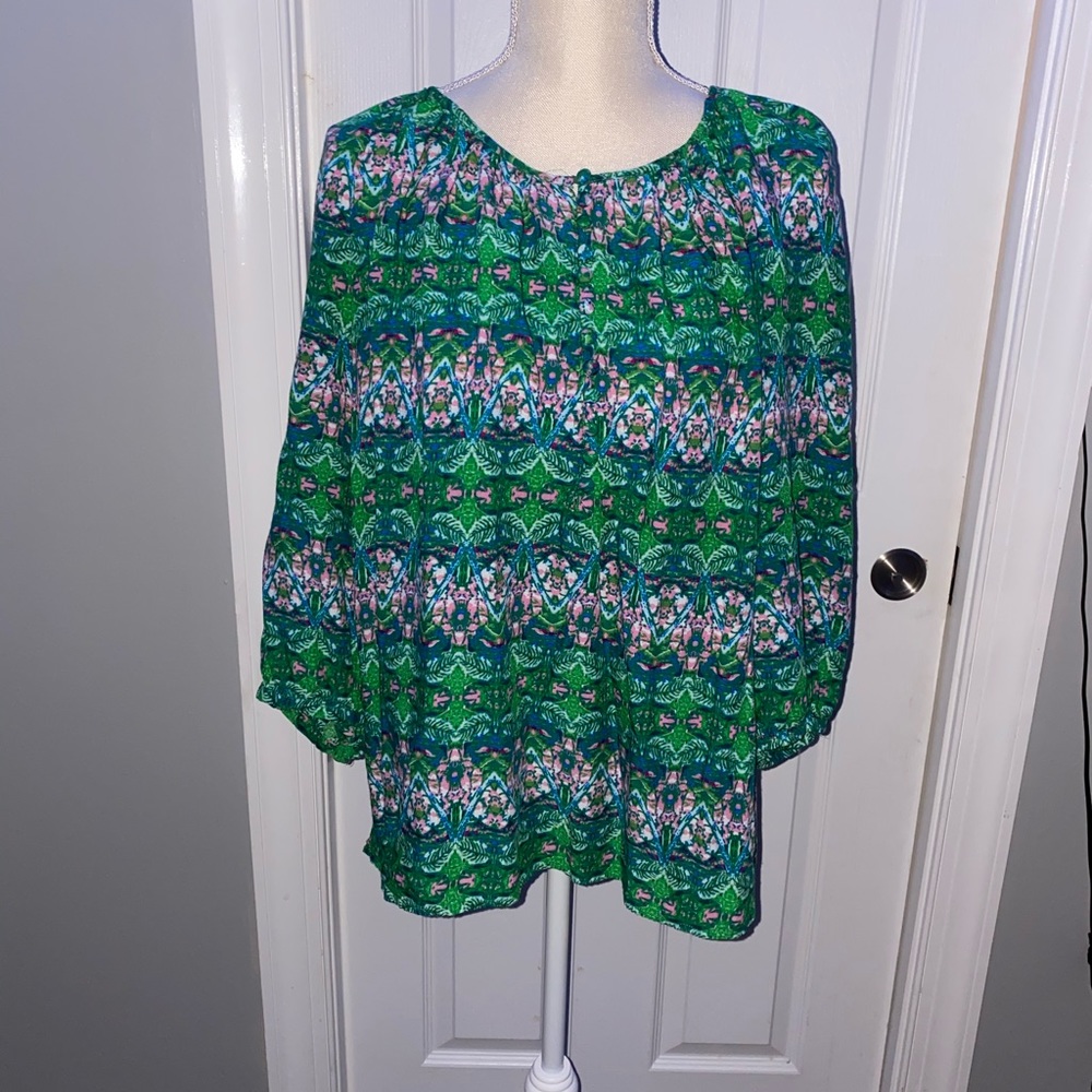 🌻BUNDLE 3 Women’s blouses for 30% off!🌻